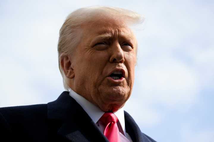 'Kids are watching': Trump scolded by GOP senator for firing off death threats