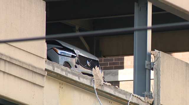 Vehicle crashes into UPMC Shadyside Hospital parking garage barrier
