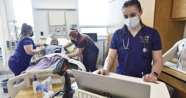 Carroll accepting associate degree applicants for Accelerated Nursing track