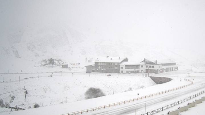 Aviso naranja por nevadas: León afronta un jueves invernal