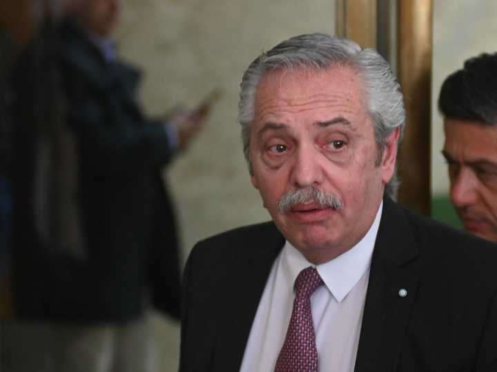 Ahora Alberto Fernández dice que el video con Tamara Pettinato y el "decime algo lindo" eran para Ernesto Tenembaum