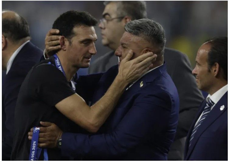 El contundente deseo de Chiqui Tapia sobre el futuro de Scaloni en la Selección