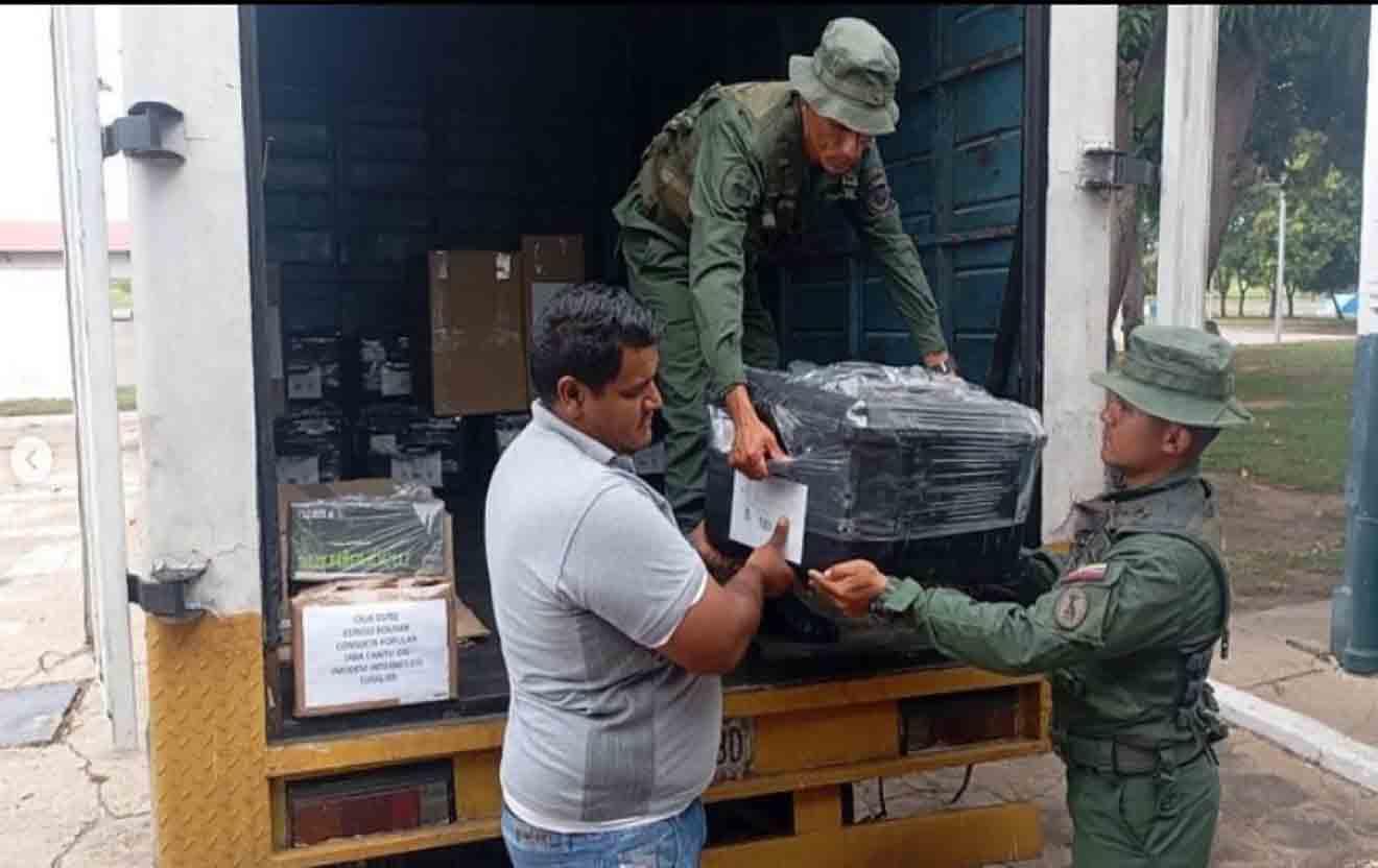 FANB comenzó despliegue de material electoral para la cuarta Consulta Popular