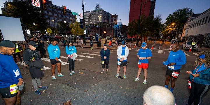 Veterans group honors fallen military through running community