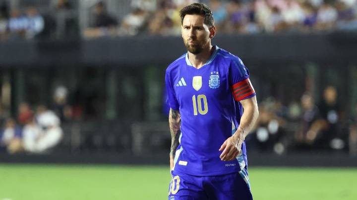 Lionel Messi in Argentina squad amid Inter Miami playoff run