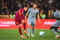 Roma, con Soulé, ganó y es líder en Italia