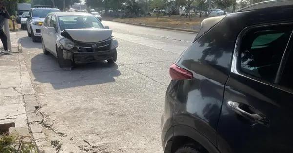 Se registran dos choques en SNM; sólo daños materiales