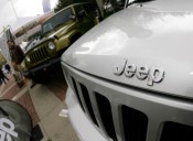 Chrysler recalls 320K SUVs due to fire risk