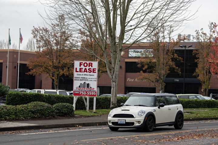 Vacancy rate for office space ticks up in Clark County