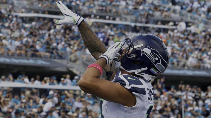 Jaxon Smith-Njiba accounts for historic share of Seahawks' passing game
