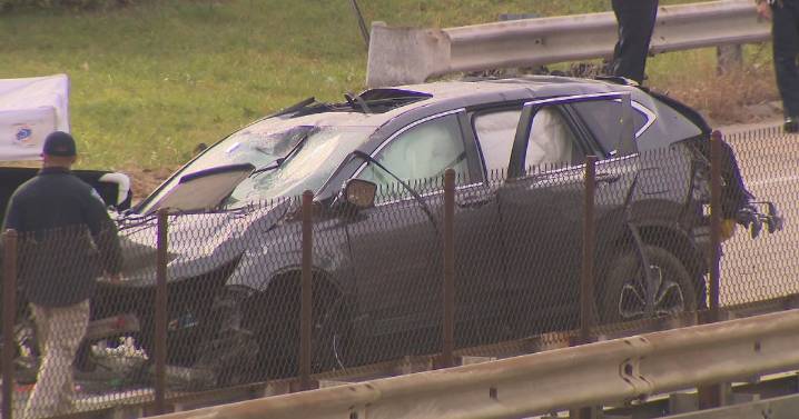 Route 1 crash in Norwood, Massachusetts temporarily closes road in both directions