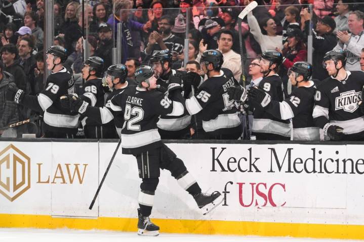 Brandt Clarke’s power-play goal helps Kings end 3-game skid – Orange County Register