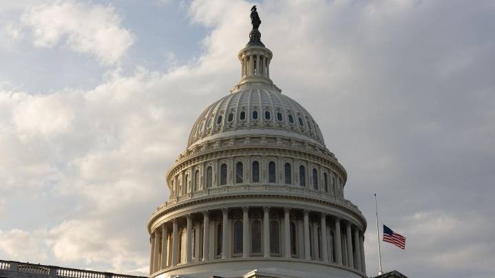 Senate moving toward votes to end government shutdown