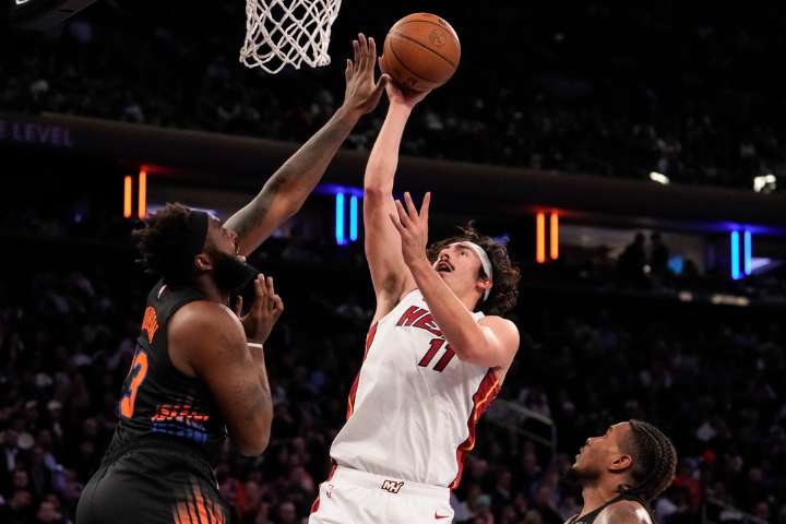 How the Knicks are sacrificing now for later with Mitchell Robinson