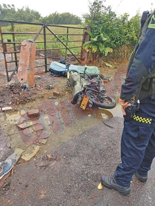 Iba a recibir turno y murió en la vía