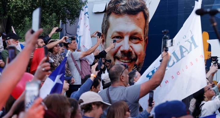 Elecciones Chile 2025: Chile busca al sucesor de Gabriel Boric con su exministra liderando y la disputa en ultraderechas | Jeannette Jara | José Antonio Kast