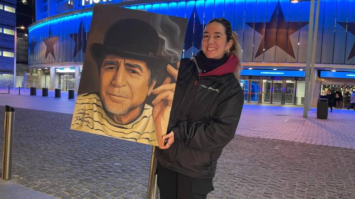 El adiós de Joaquín Sabina a los escenarios, en directo | Así lo viven sus fans antes de entrar al Movistar Arena de Madrid