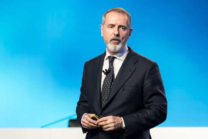 Un nuevo ERE encima de la mesa de Telefónica para ahorrar 3.000 millones hasta 2030