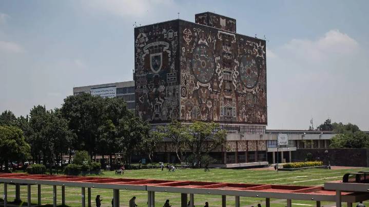 Suspende clases presenciales Facultad de Ciencias Políticas de la UNAM hasta 2026