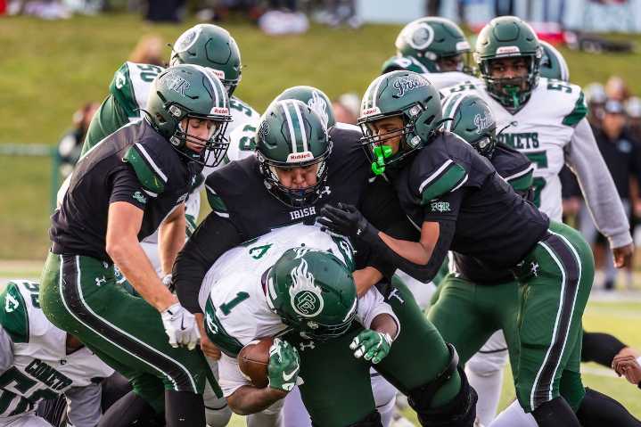 See photos as Father Gabriel Richard football defeats Detroit Cody