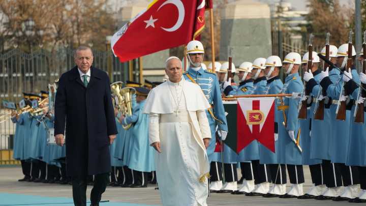 El estreno mundial de León XIV: un grito contra los «extremos» en Turquía