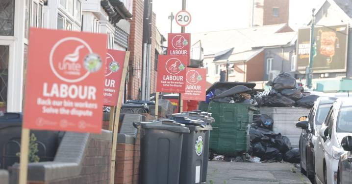 Birmingham striking bin workers hold rally in fly