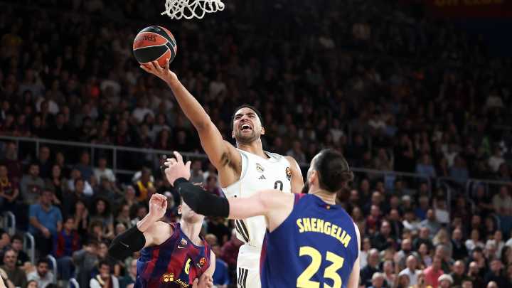 Media hora perfecta del Madrid le sirve para llevarse el Clásico en el Palau