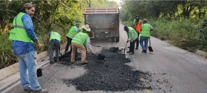 JEC atendió 296 kilómetros de carreteras durante octubre en SLP