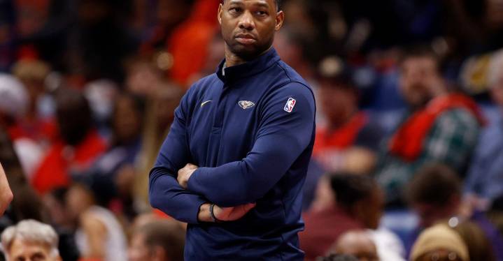 Pelicans fire Willie Green after loss to Lakers
