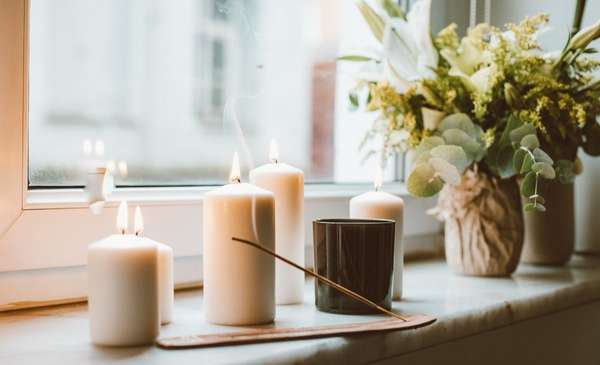 El paso a paso para limpiar la energía de tu casa sin usar sahumerios