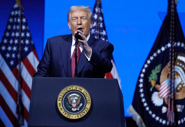 Trump afirma que bombardeos contra “carteles terroristas” no se limitan solo a Venezuela