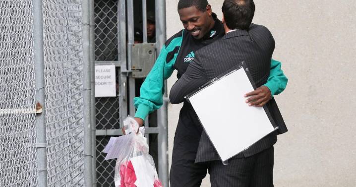 Former NFL player Antonio Brown released from Miami jail to await attempted murder trial