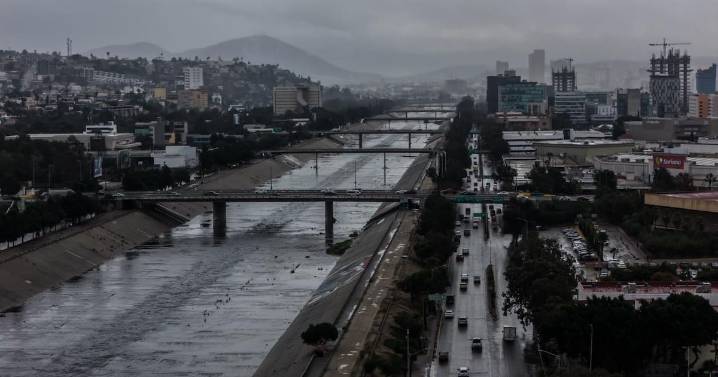 Prevén clima frío y alta probabilidad de chubascos este jueves y viernes