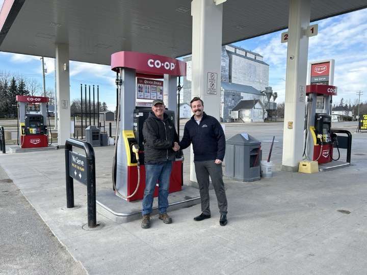 Fueling Futures: Sunrise Awards $15K in fuel to Ag loan winners