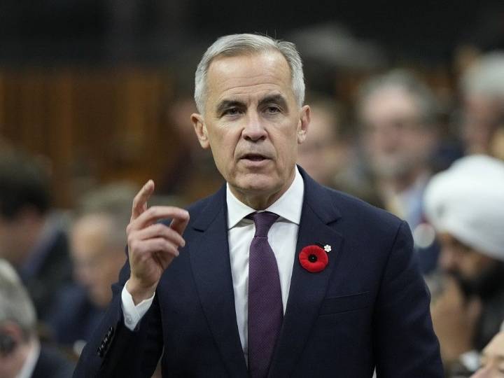 'Wrong' to say emissions cap preventing major energy projects: Carney