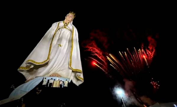 Brasil inaugura una estatua de la Virgen María que supera al Cristo Redentor