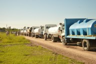 SAMEEP asistió con agua potable a más de 800 familias en la Chacra 215 de la zona sur