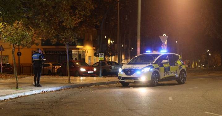 Herido el conductor de un patinete al colisionar con un turismo en la avenida de Salamanca