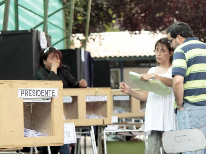 Elecciones 2025: ¿Qué pasa si el domingo tengo que trabajar? ¿Puedo ir a votar?