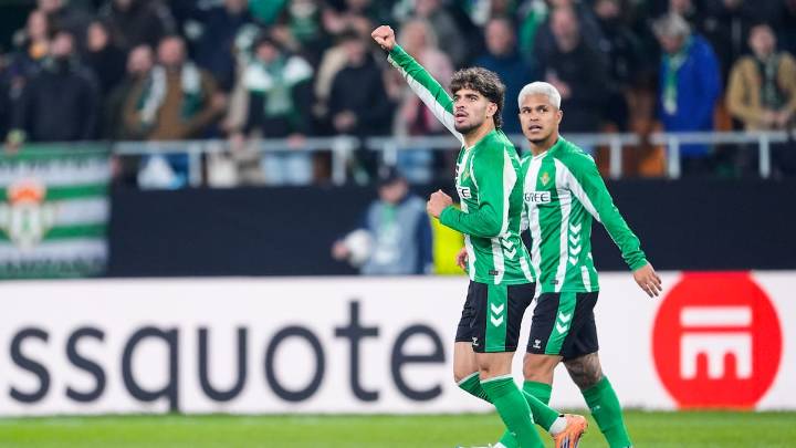 El Betis logra un triunfo con dedicatoria especial a Isco ante el Utrecht (2