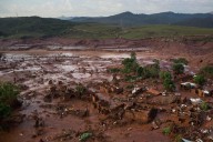 Una década después de mortal colapso de represa en Brasil, indígenas exigen justicia