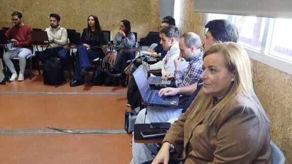 Marmolejo impulsa su juventud europeísta con participación en “Claves Erasmus+” en Puente Genil