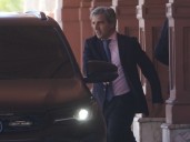 Tras las elecciones, el Gobierno apuesta a una "desdolarización" de ahorros hacia fin de año