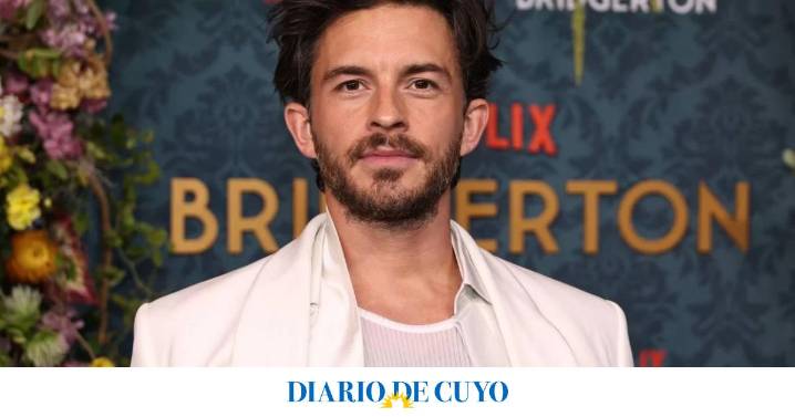 Jonathan Bailey fue elegido como el hombre más sexy del mundo y por qué hace historia