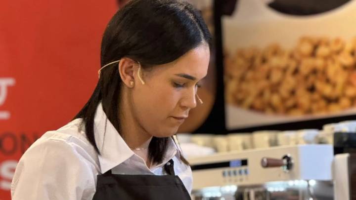 Cindy María Burgos del Bar Rugaca gana el Campeonato Barista Batalla Cafés 2025