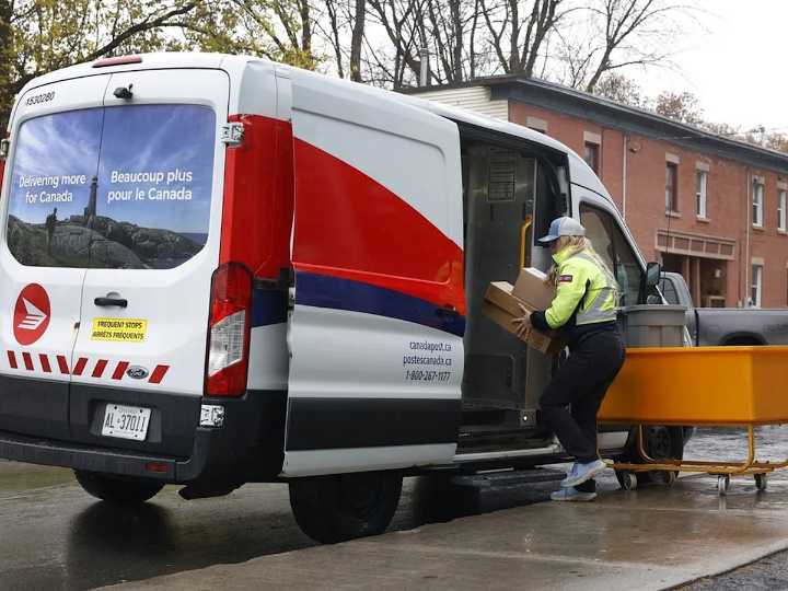 Nobody really cares what's happening with the Canada Post strike