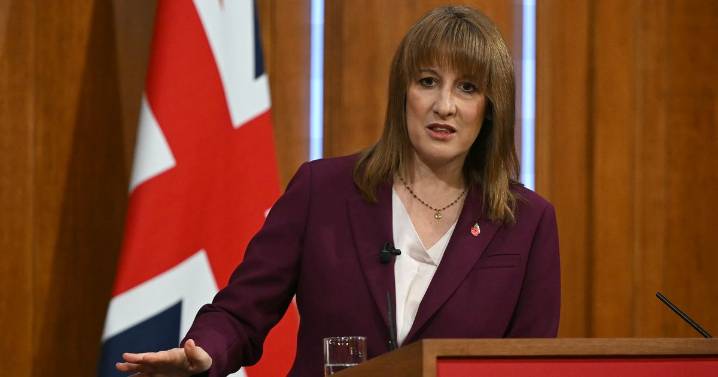 Rachel Reeves new pension tax risks 'chaos' for thousands of people