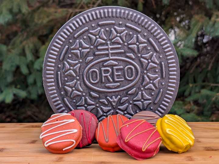 I ate Thanksgiving Oreos so you don’t have to, with the worst flavor I’ve ever had