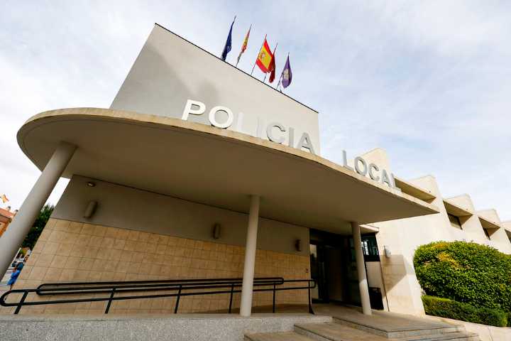 Detienen a un varón por presunto delito de violencia de género