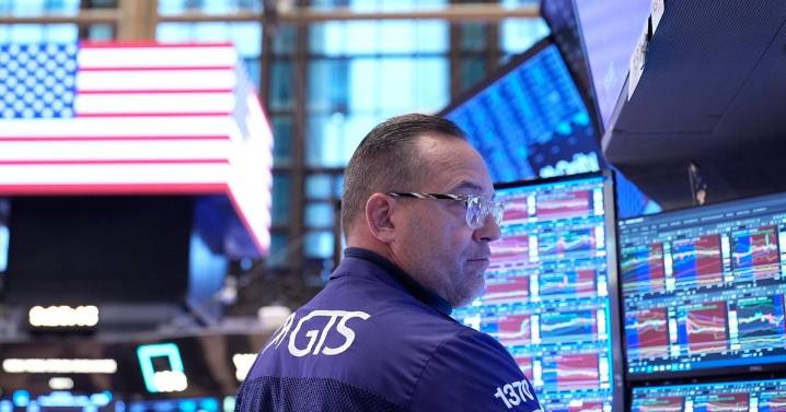 Dow soars more than 550 points as Wall Street embraces optimism that government might reopen soon